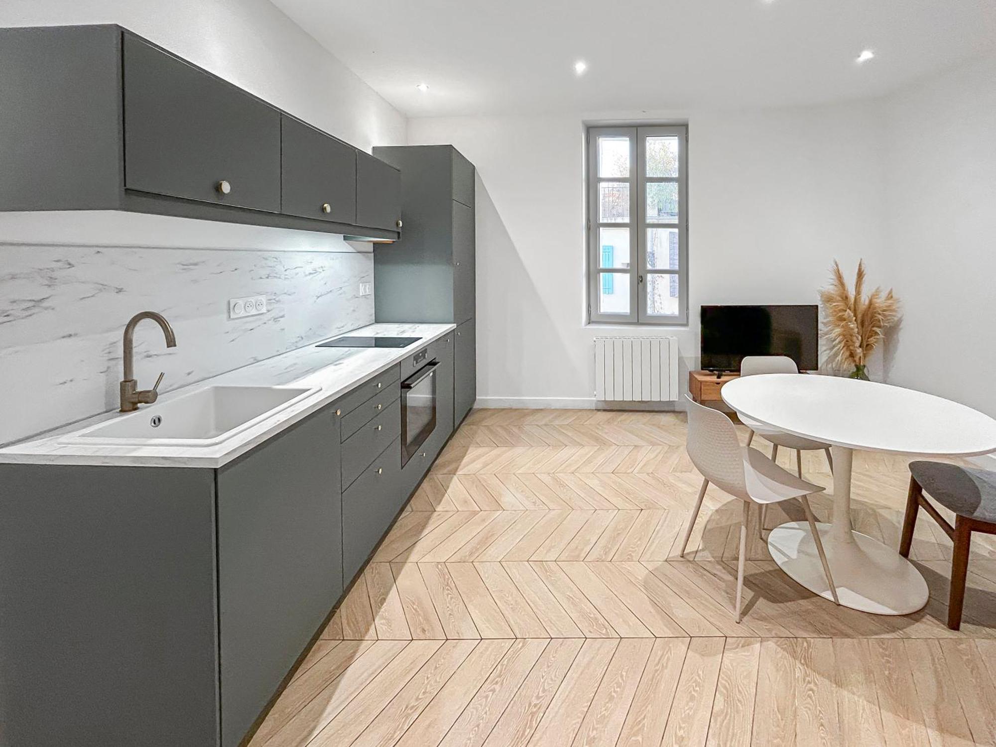 Hebergements Modernes & Cosy A Arles T3 Et T2 Elegants Екстериор снимка