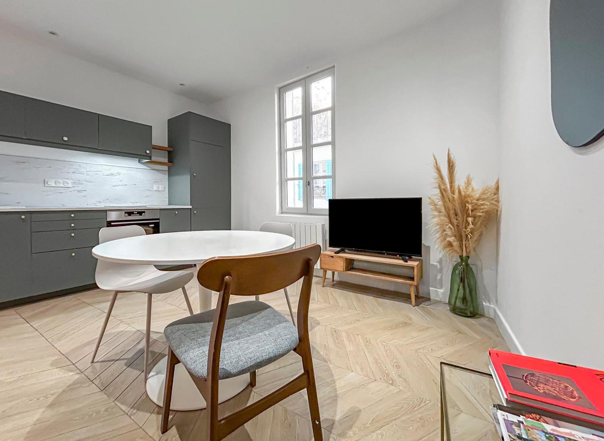 Hebergements Modernes & Cosy A Arles T3 Et T2 Elegants Екстериор снимка
